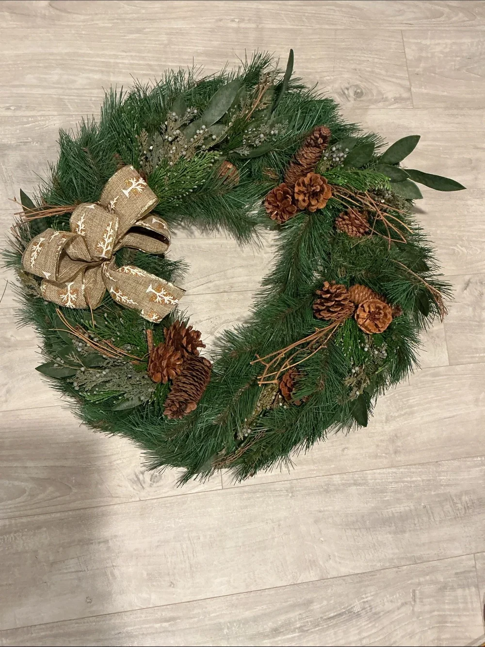 Wreath Green Pine Holiday Beautiful Large Wreath with Pinecones Gold Bow.